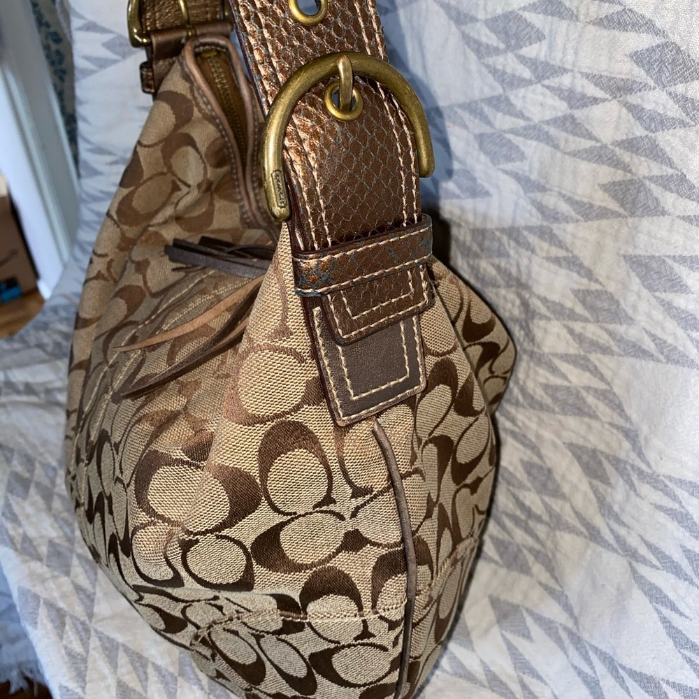 Auth Coach Shoulder Bag